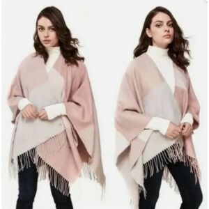 Soia & Kyo Womens Colorblock Fringe Wrap Shawl Poncho Beige Tan One Size